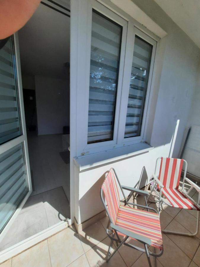 Apartament Zorzy Przy Instytucie Kardiologii Anin Apartment Warsawa Bagian luar foto