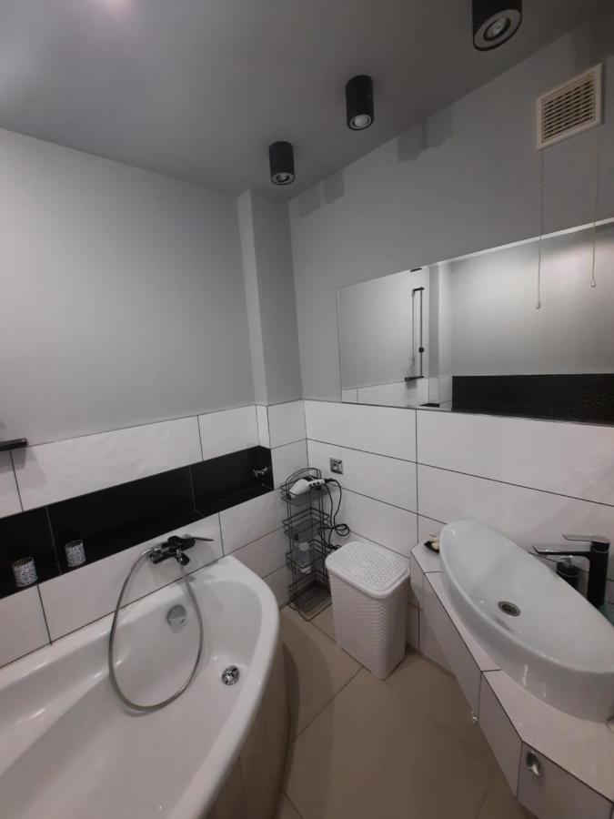 Apartament Zorzy Przy Instytucie Kardiologii Anin Apartment Warsawa Bagian luar foto