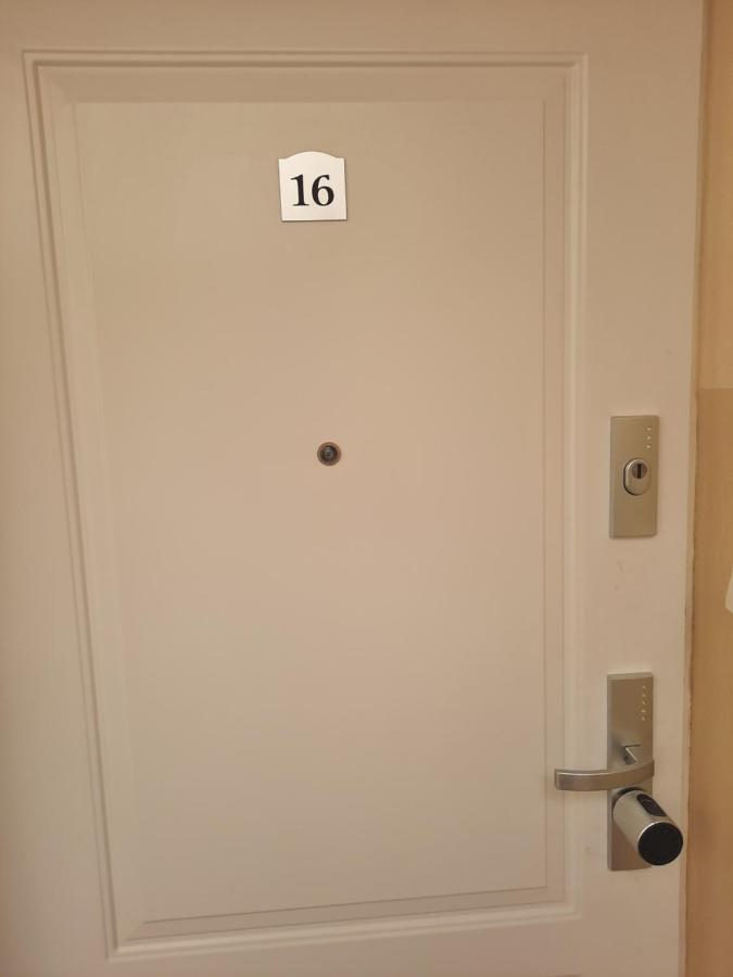 Apartament Zorzy Przy Instytucie Kardiologii Anin Apartment Warsawa Bagian luar foto